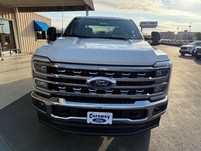 2026 Ford F-350 Lariat photo 4