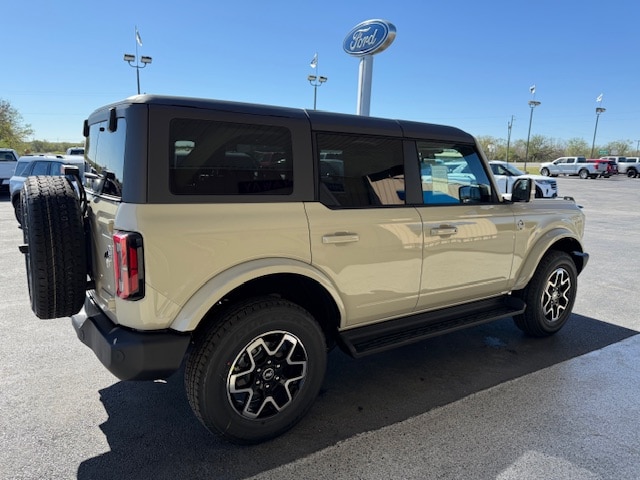 2025 Ford Bronco 4-Door Outer Banks - Photo 6