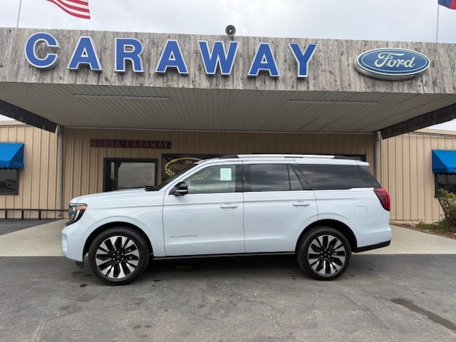 2026 Ford Expedition Platinum's photo