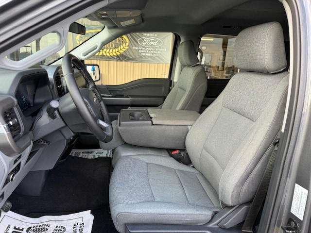 2025 Ford F-150 XLT - Photo 10
