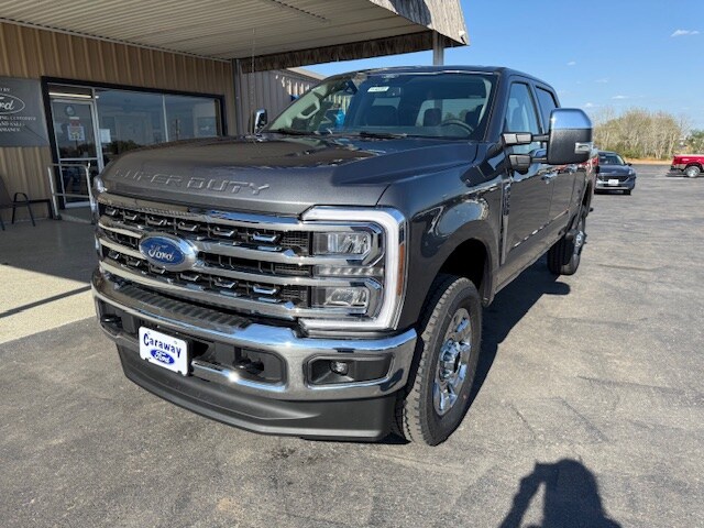 2026 Ford F-250 Lariat photo 3