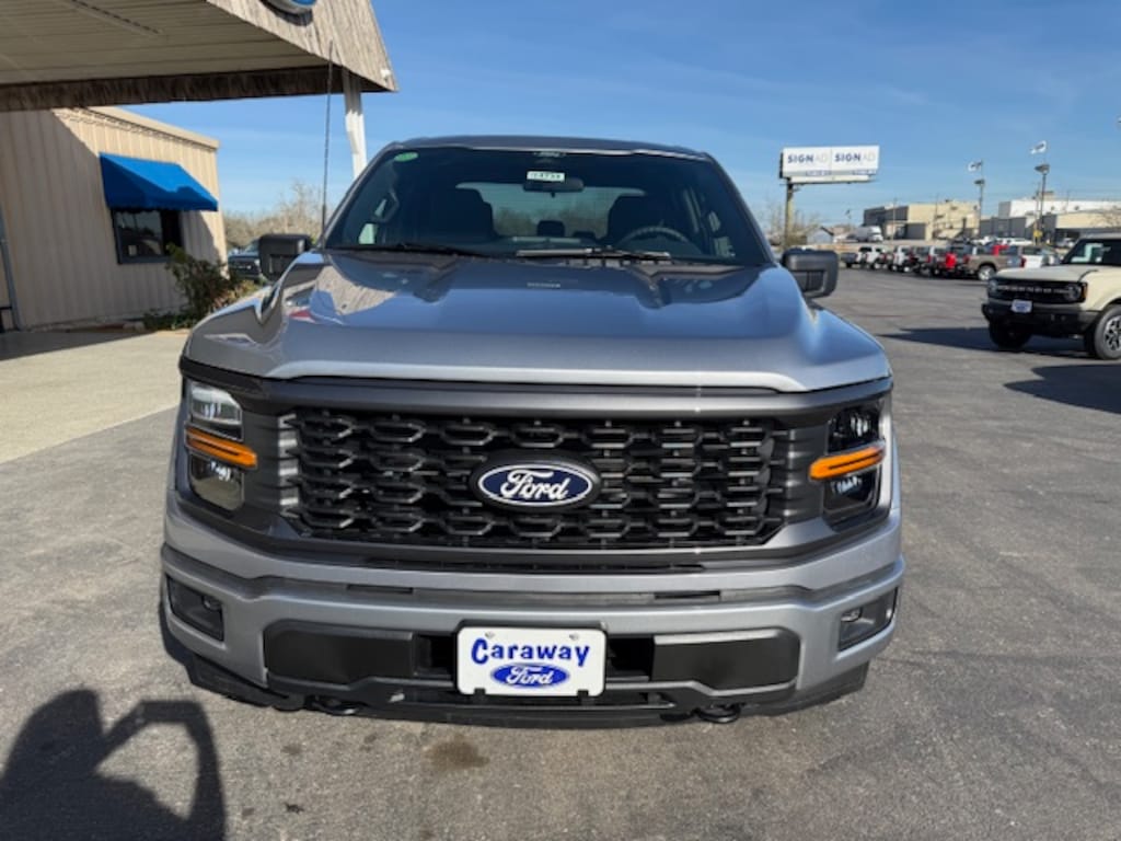 New 2025 Ford F-150 STX 4X4 TRUCK