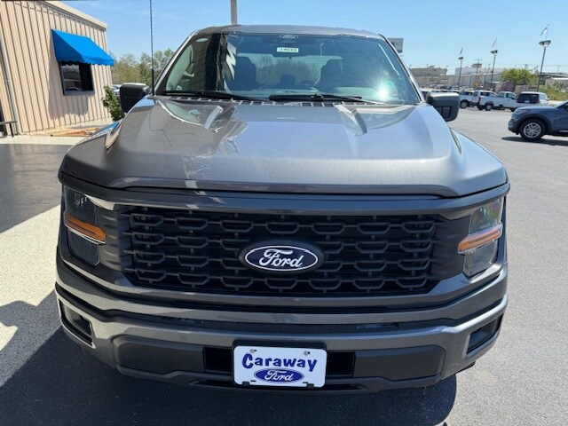 2025 Ford F-150 STX photo 4