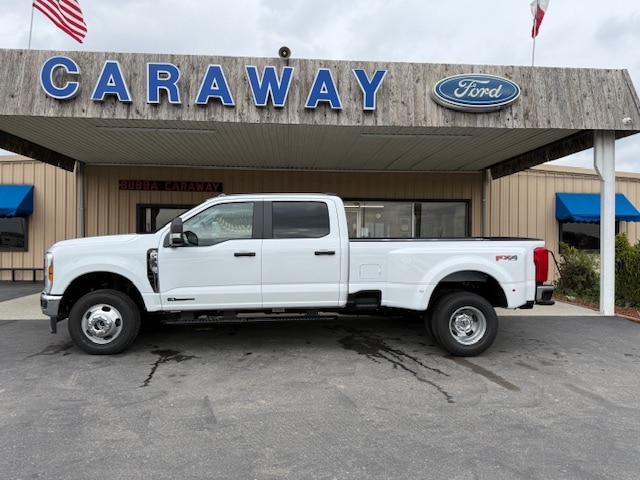 2026 Ford F-350 Super Duty XL's photo