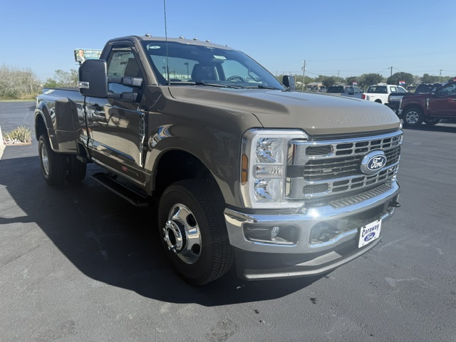 New 2027 Ford F-350 XLT 4X4 TRUCK