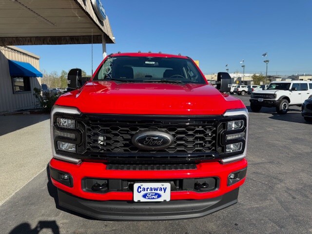 2026 Ford F-350 Lariat photo 4