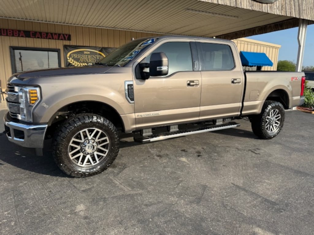 Used 2019 Ford F-250 LARIAT 4X4 Pickup