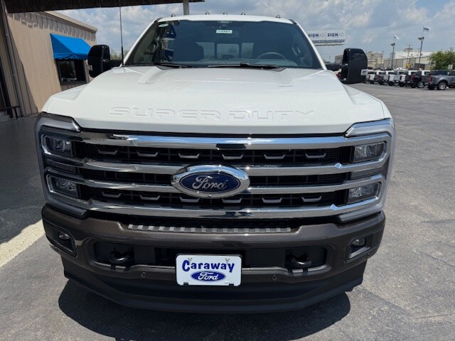 2025 Ford F-350 King Ranch photo 4