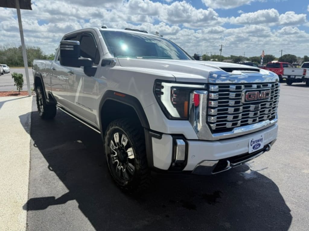 Used 2024 GMC Sierra 2500HD Denali Crew Cab Short Bed Truck