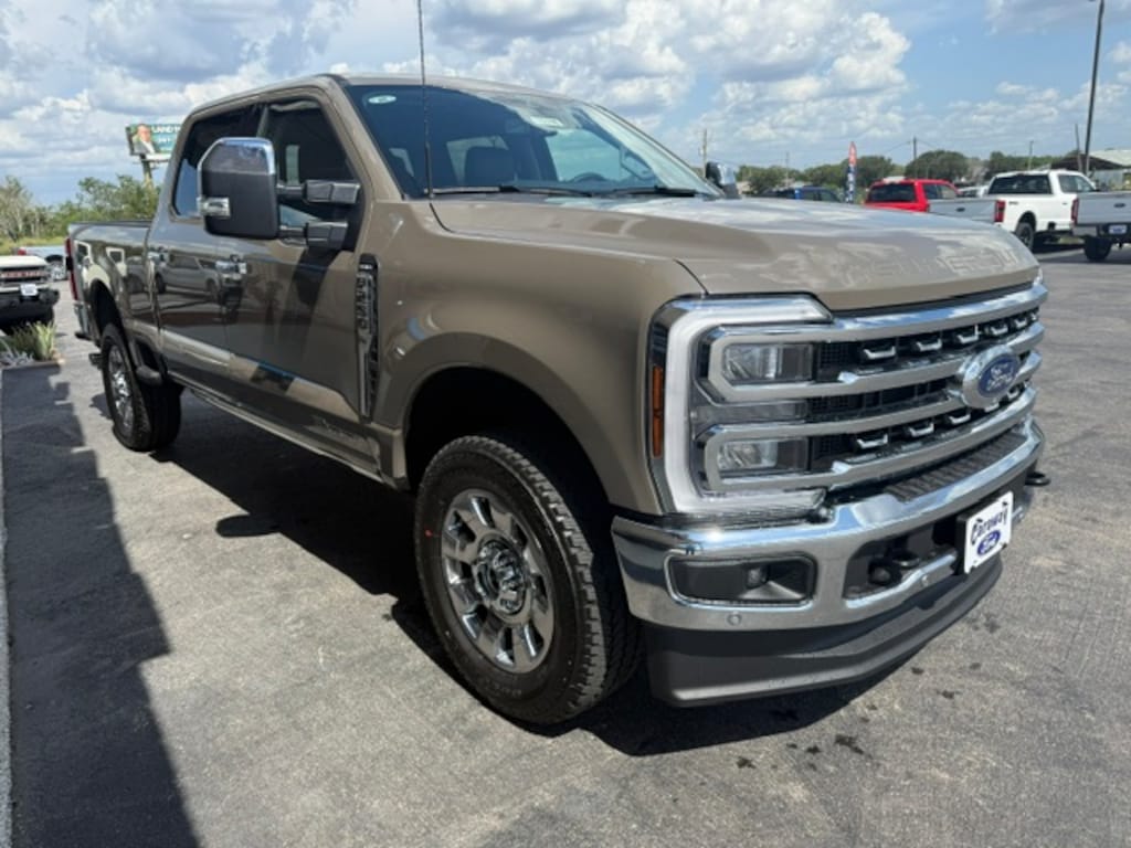 New 2026 Ford F-250 LARIAT 4X4 TRUCK