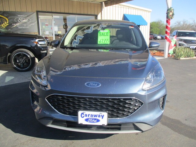 2020 Ford Escape SE photo 4