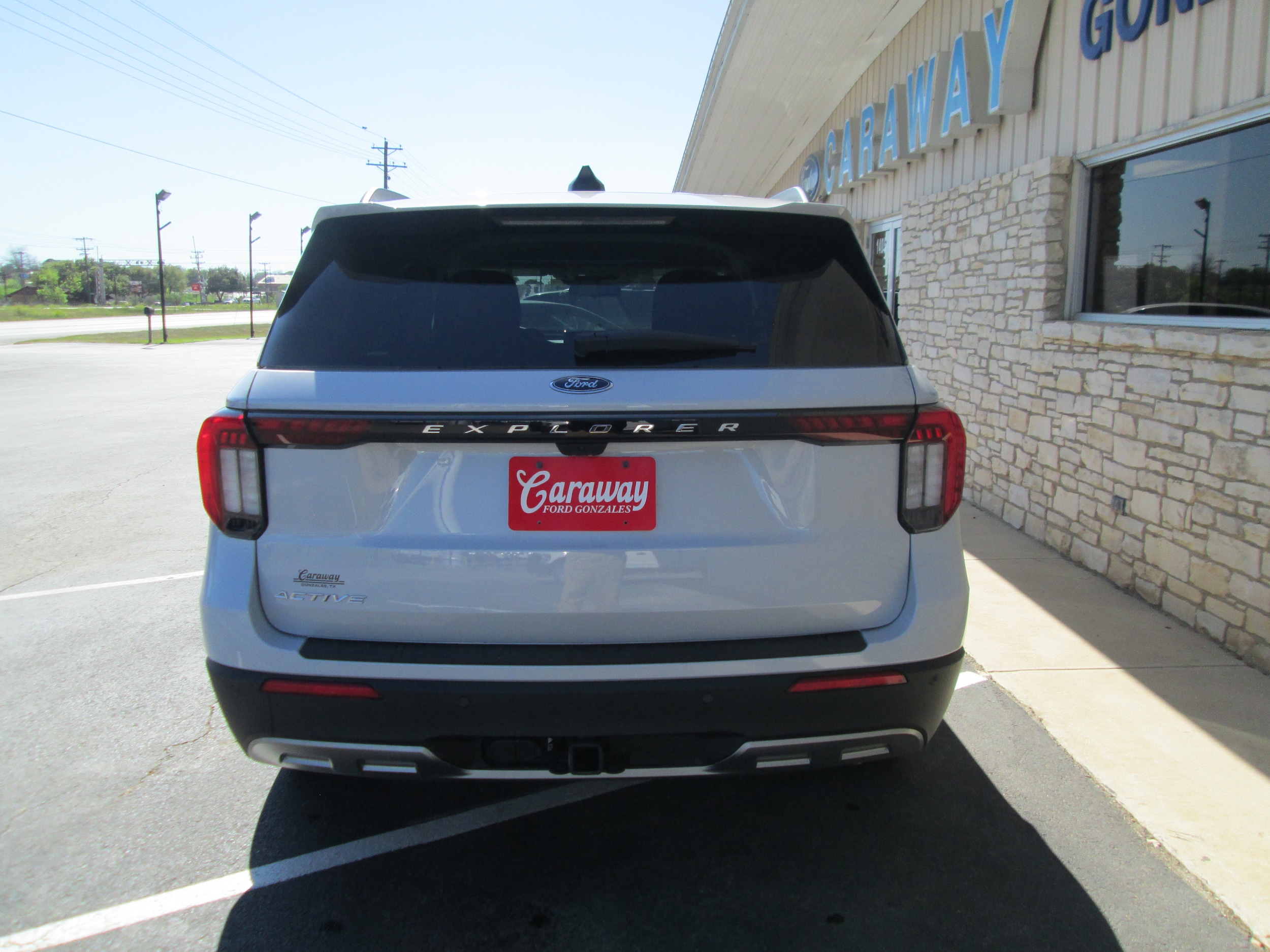 2026 Ford Explorer Active - Photo 7