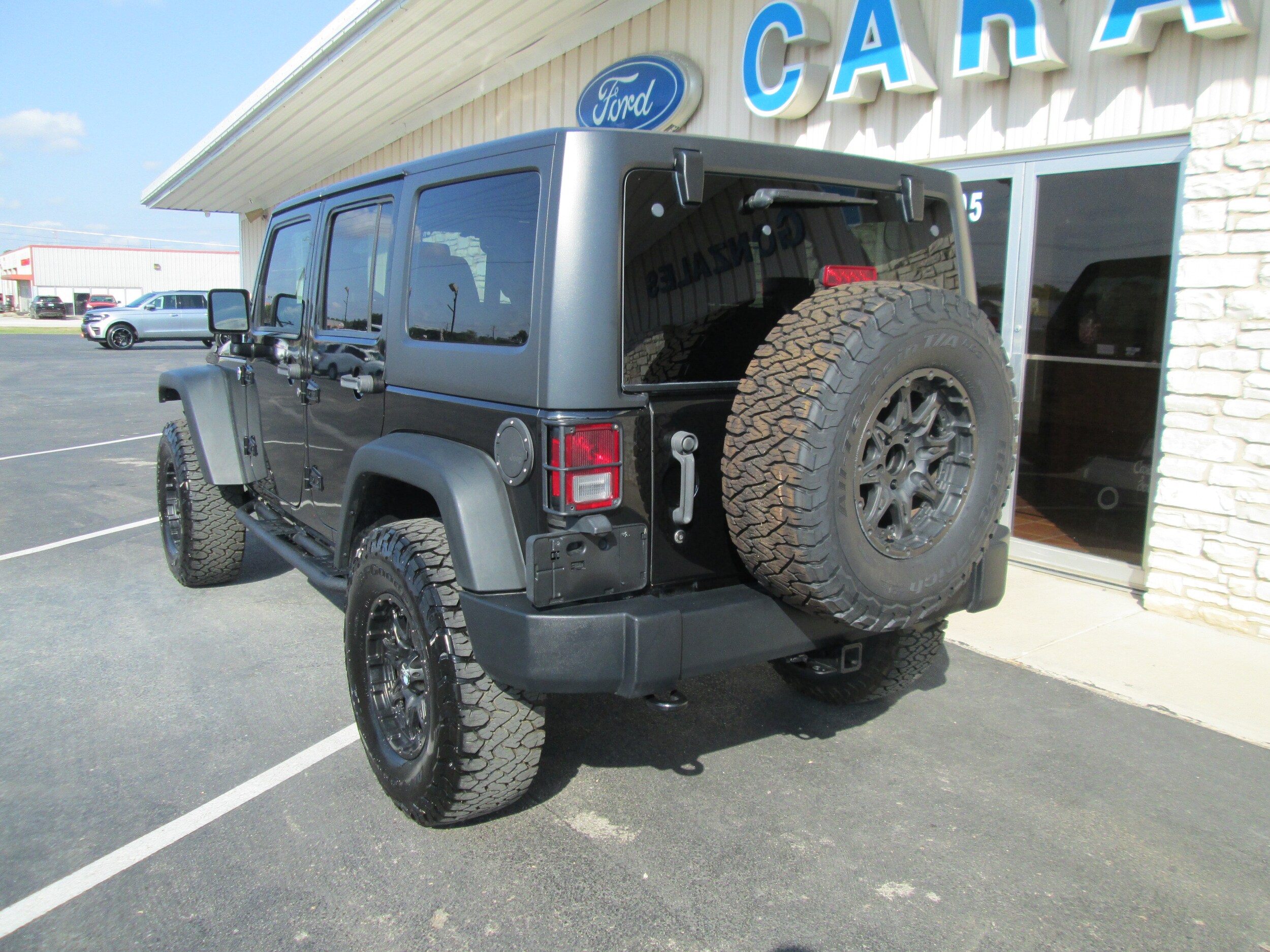 2014 Jeep Wrangler Unlimited Sport photo 4