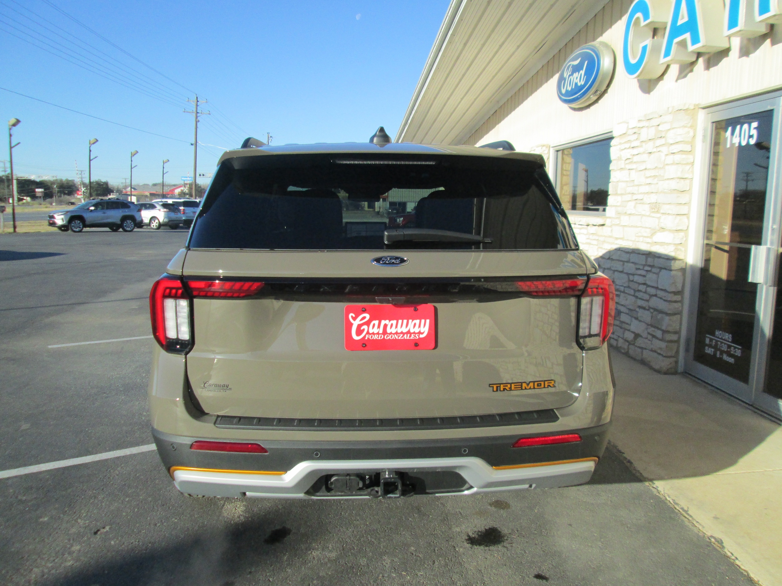 2026 Ford Explorer Tremor - Photo 8