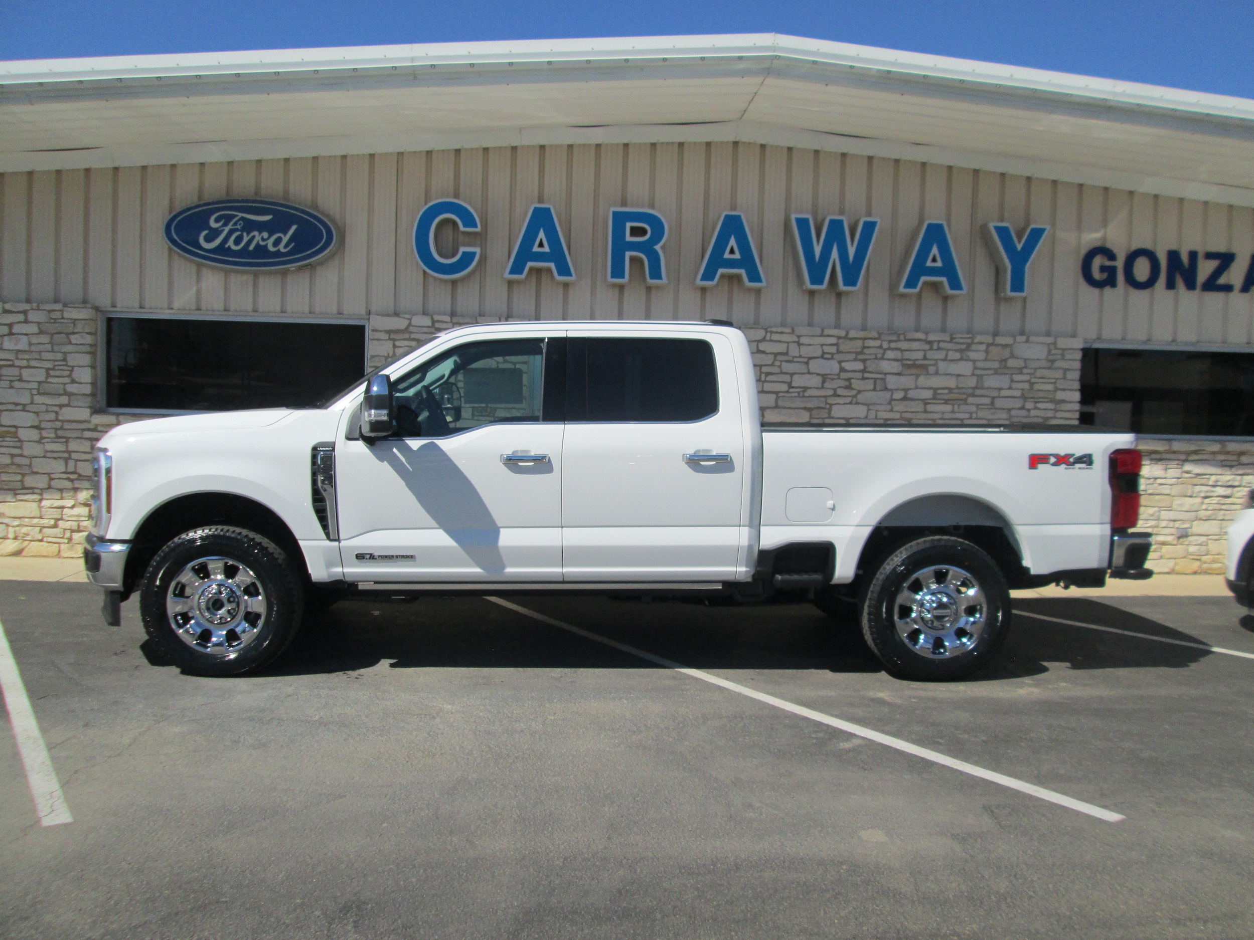 2025 Ford F-250 photo 2
