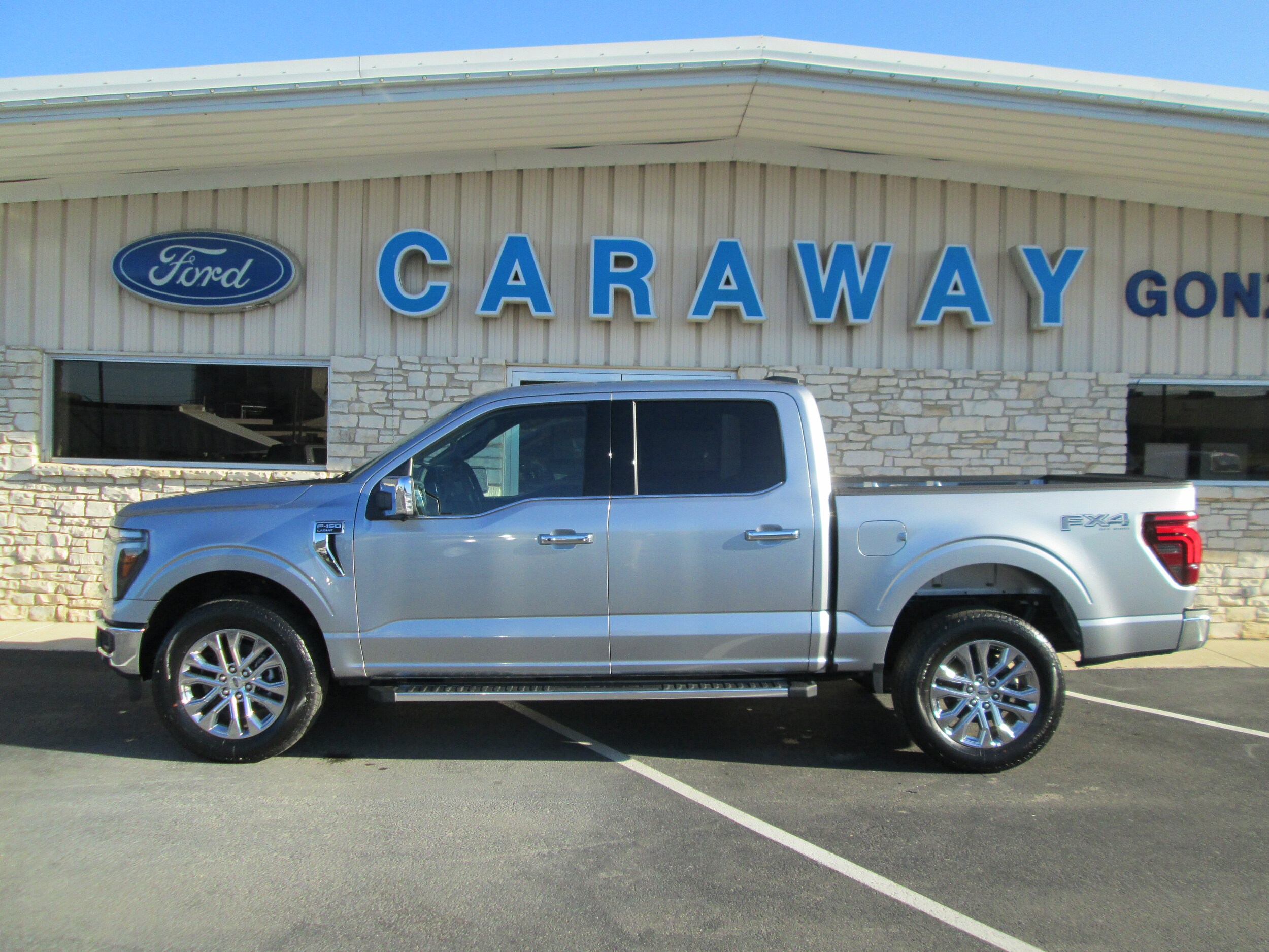 2025 Ford F-150 Lariat photo 2
