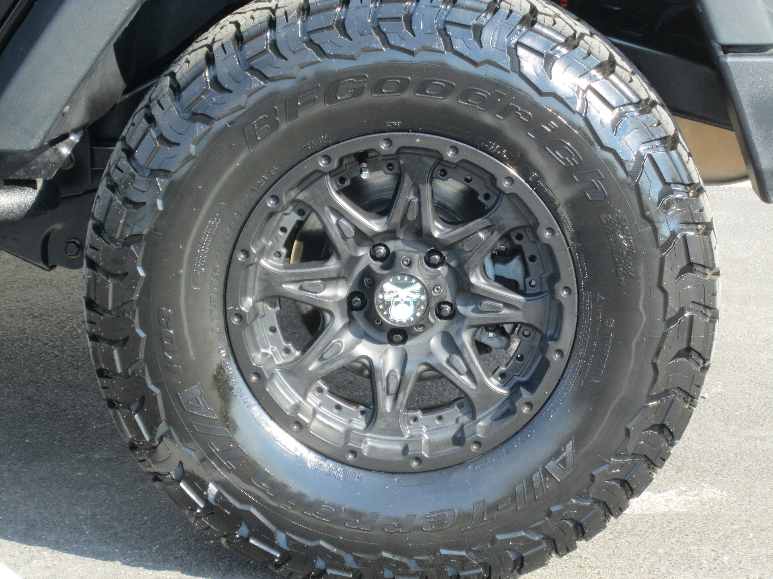 2014 Jeep Wrangler Unlimited Sport photo 3