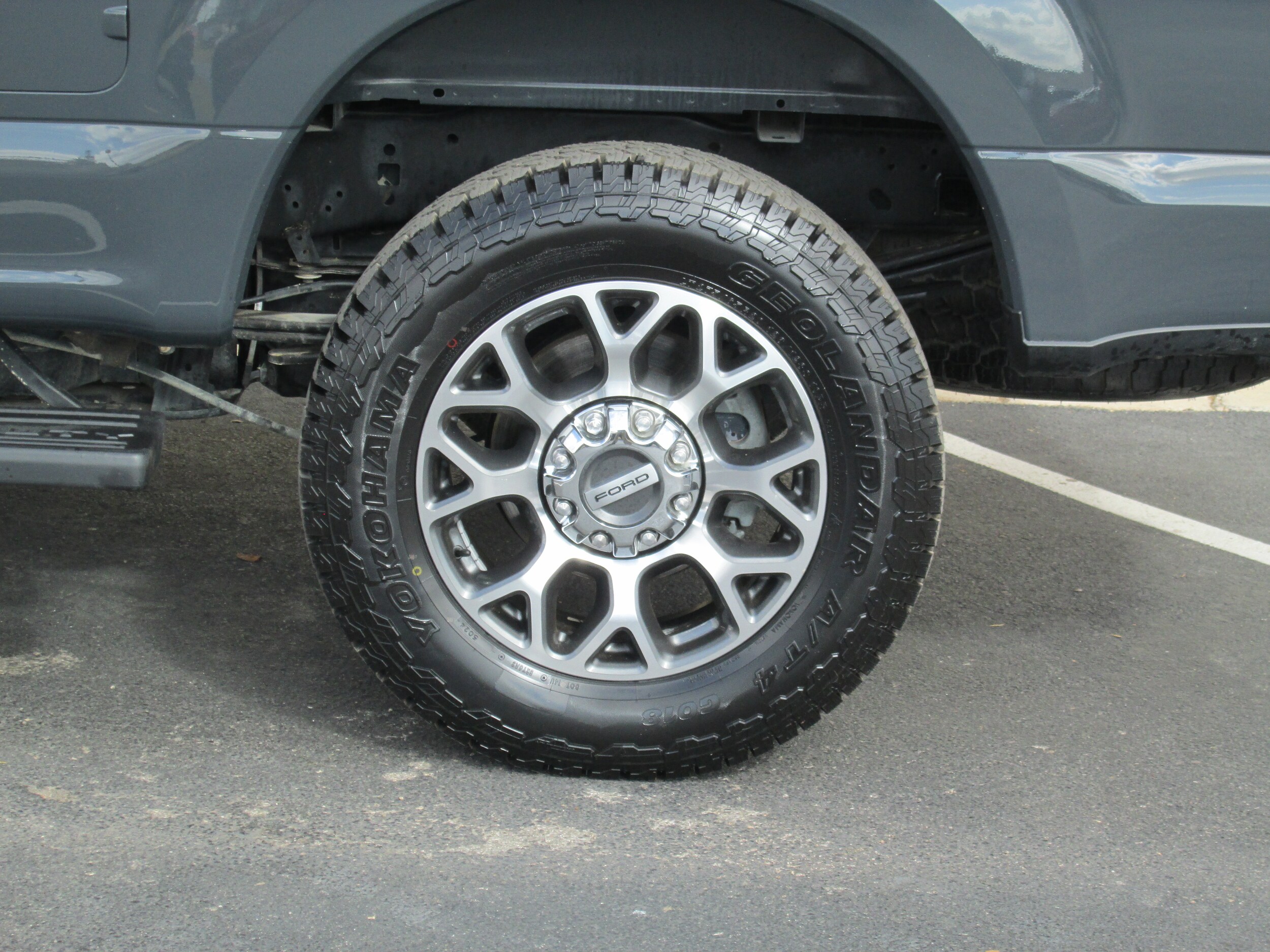 2021 Ford F-250 Lariat photo 3