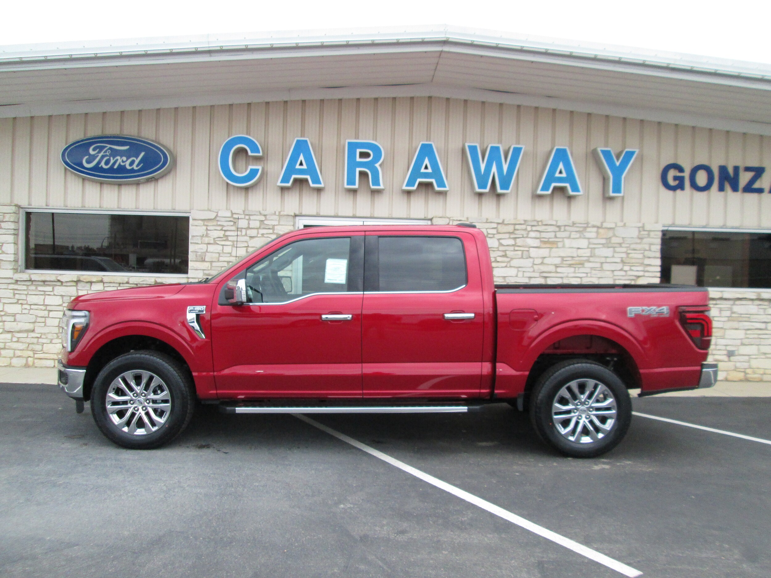 2025 Ford F-150 Lariat photo 2