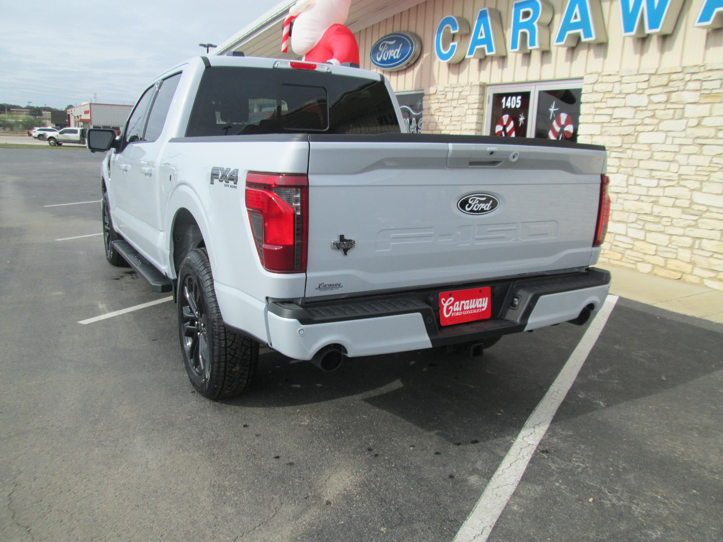 2025 Ford F-150 XLT - Photo 6