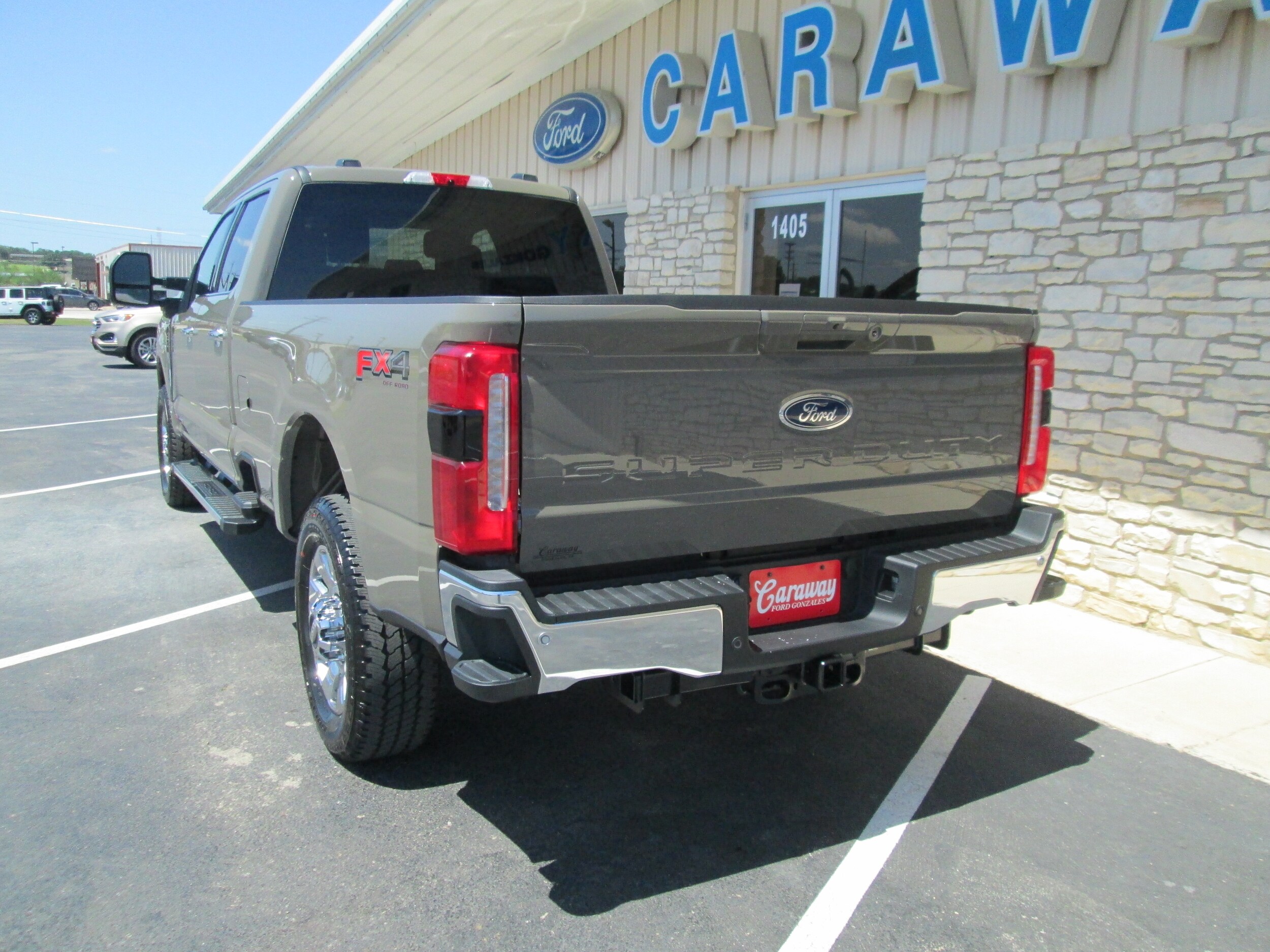 2026 Ford F-350 Lariat photo 4