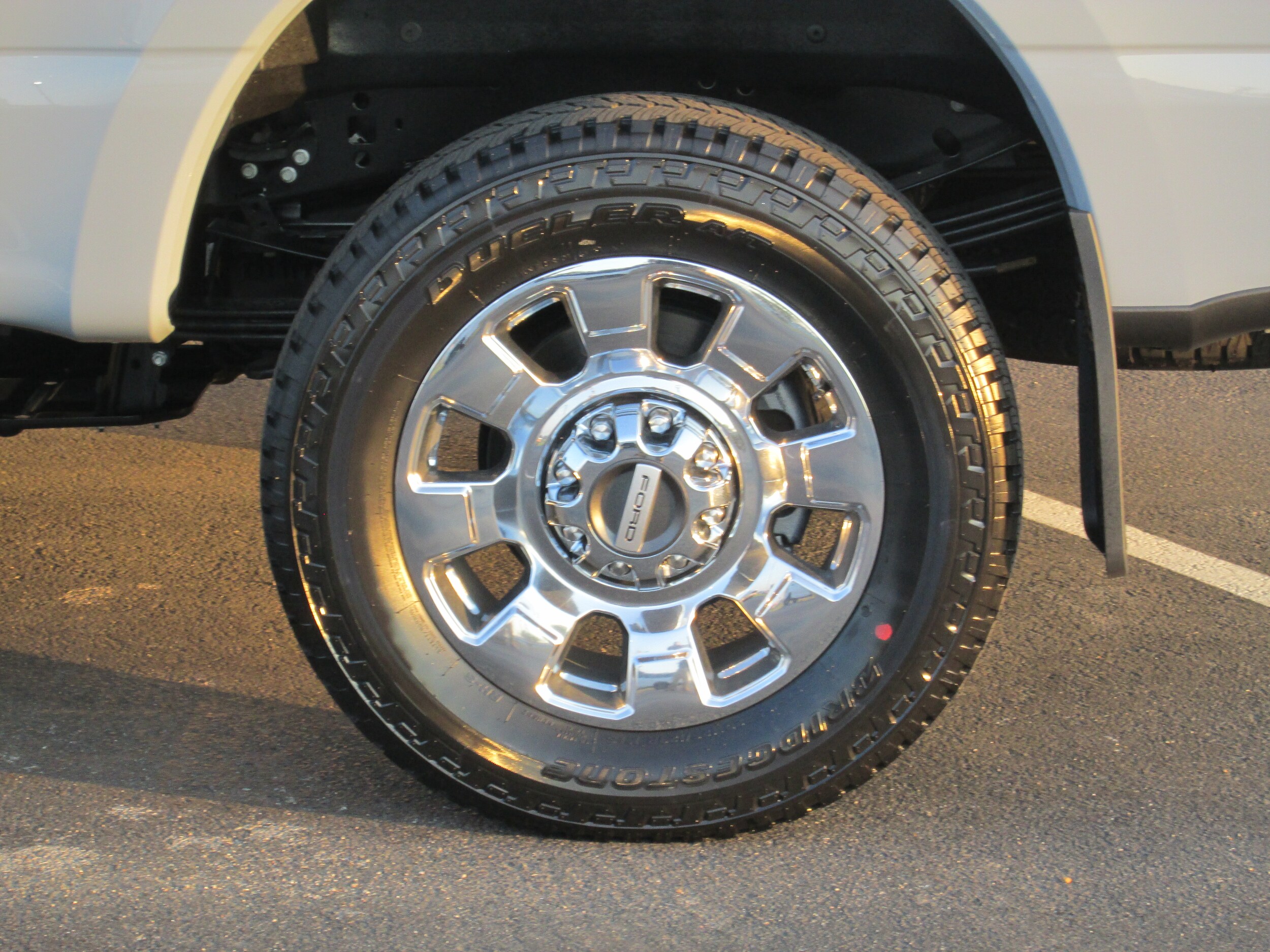 2026 Ford F-350 Lariat photo 3