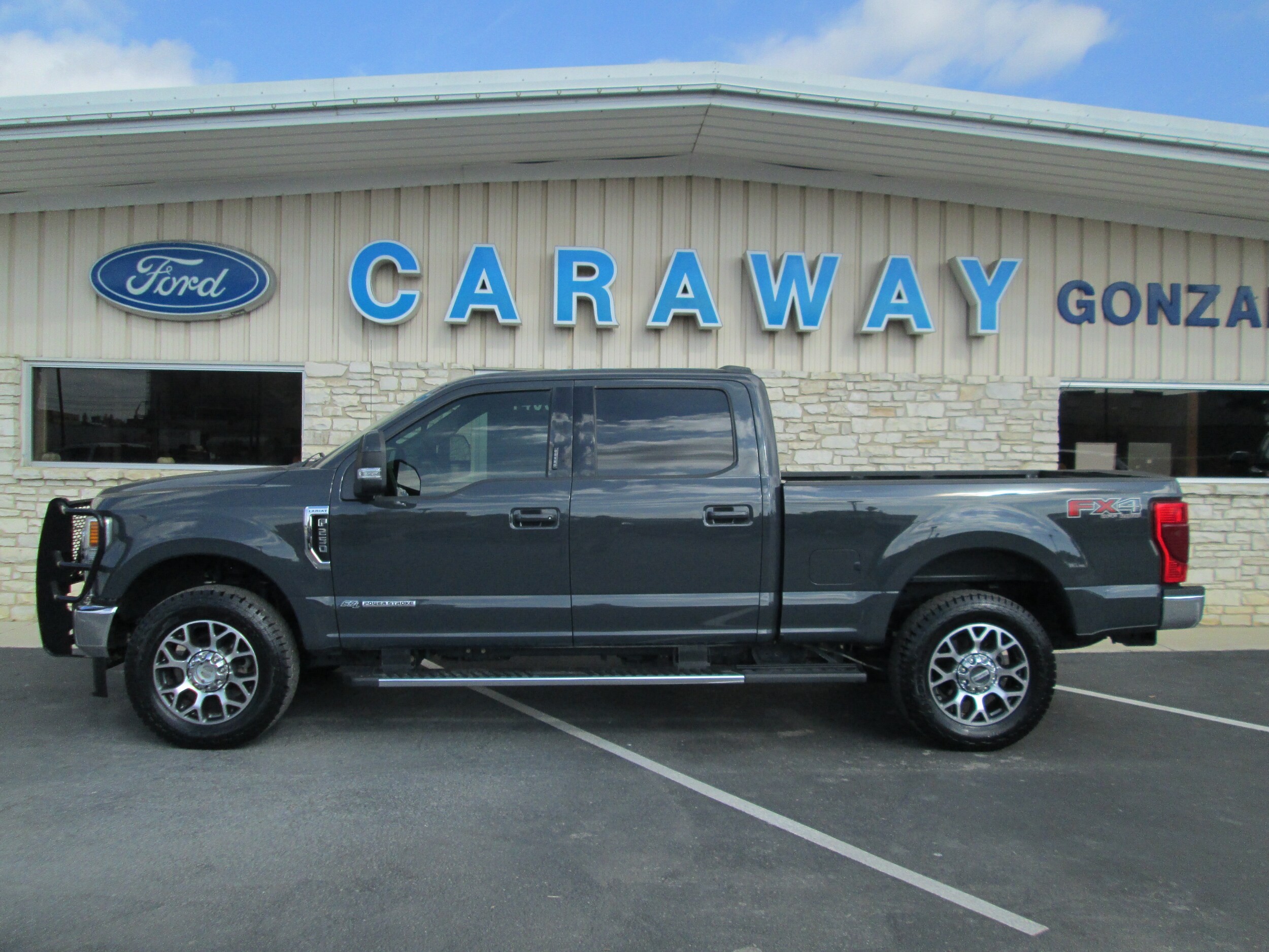 2021 Ford F-250 Lariat photo 2