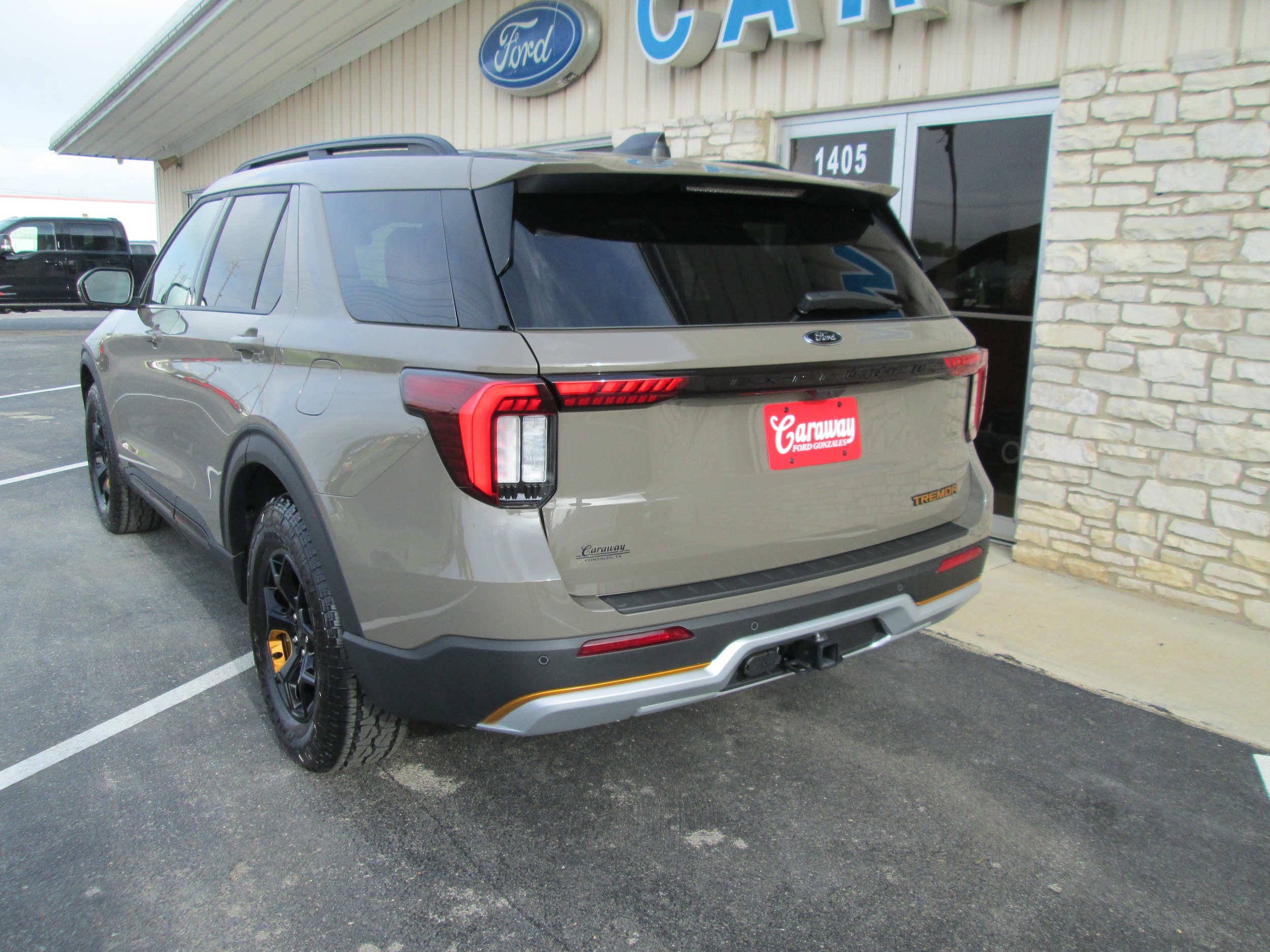 2026 Ford Explorer Tremor - Photo 7