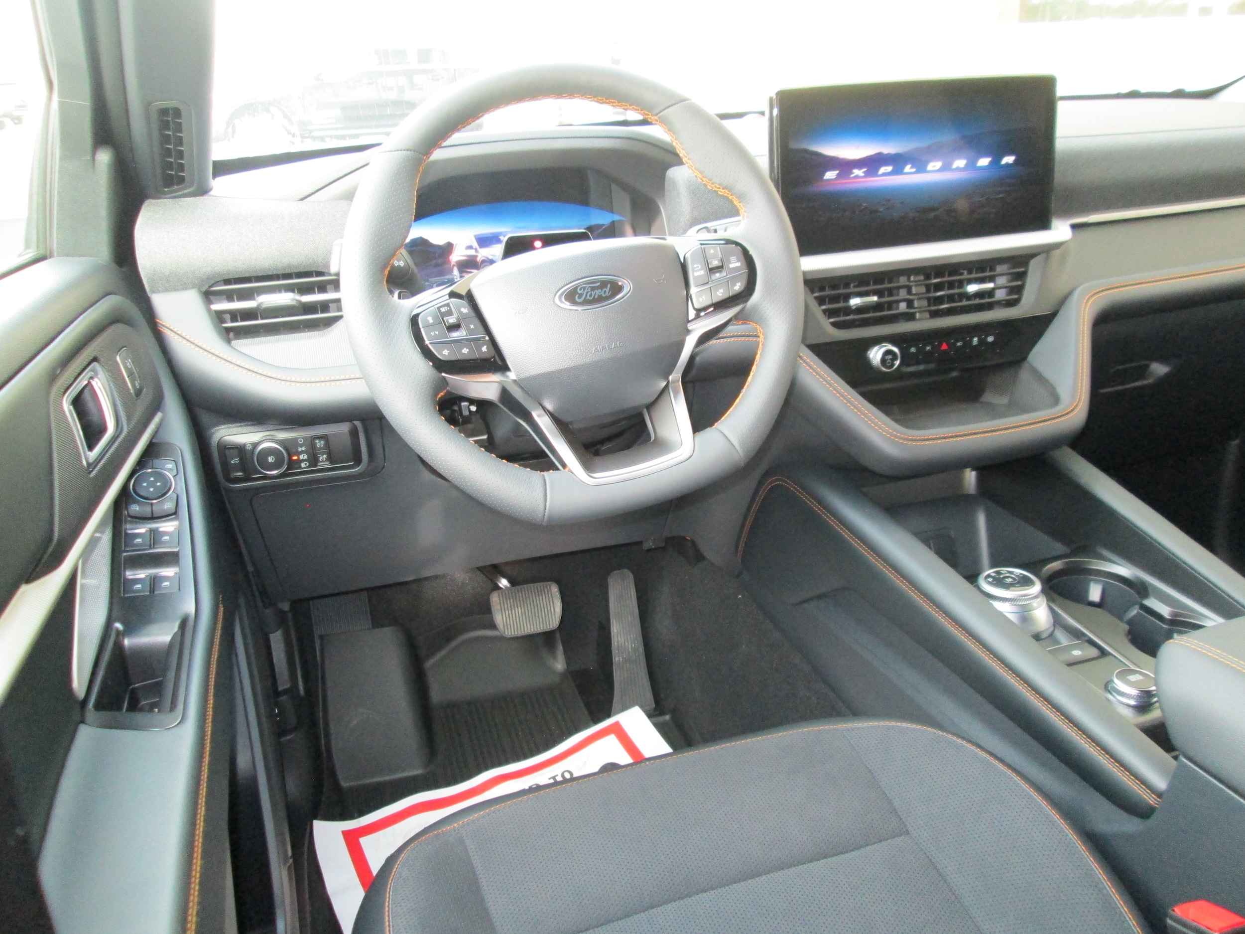 2026 Ford Explorer Tremor - Photo 6
