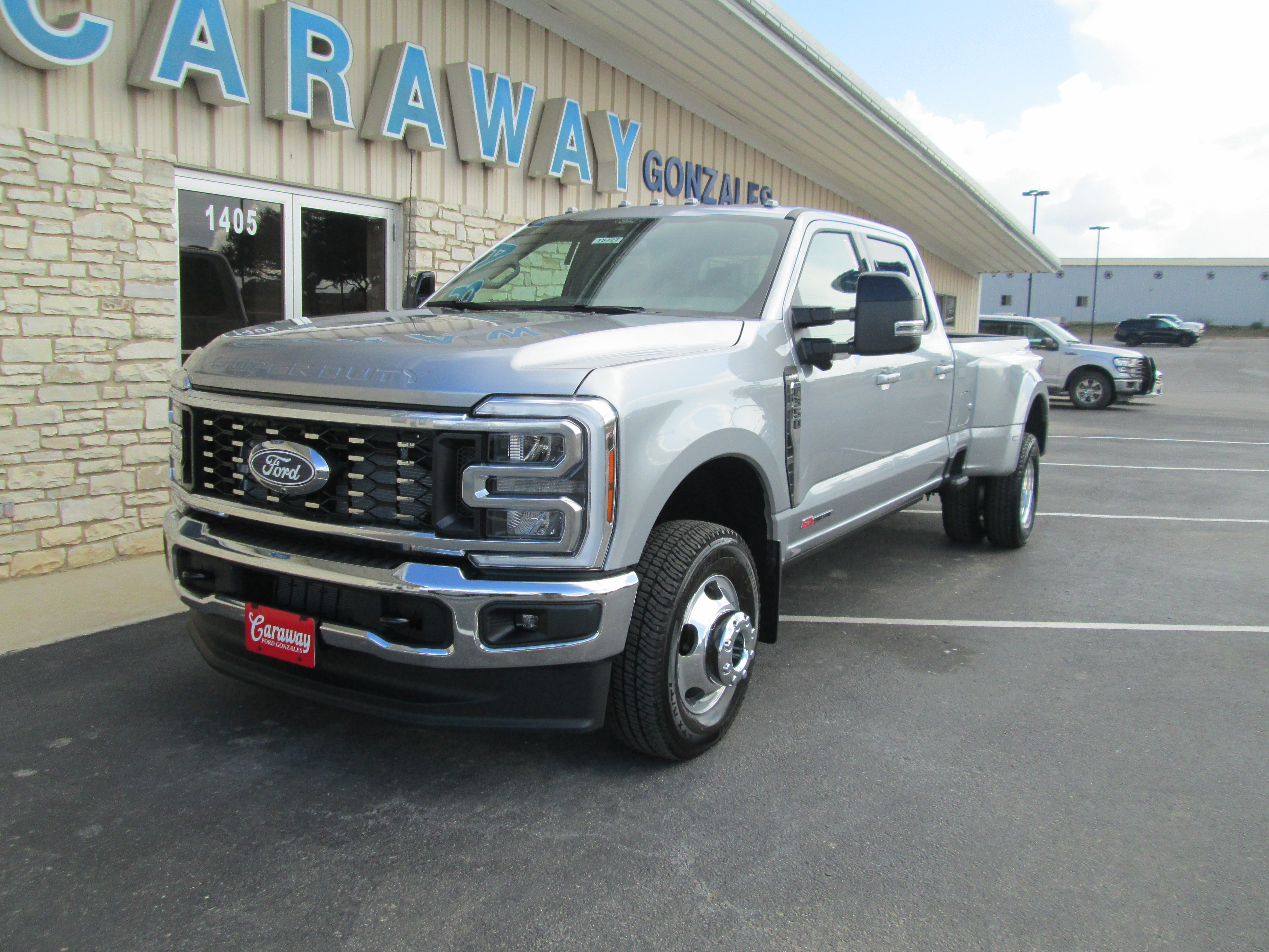 2027 Ford F-350 Lariat TRUCK