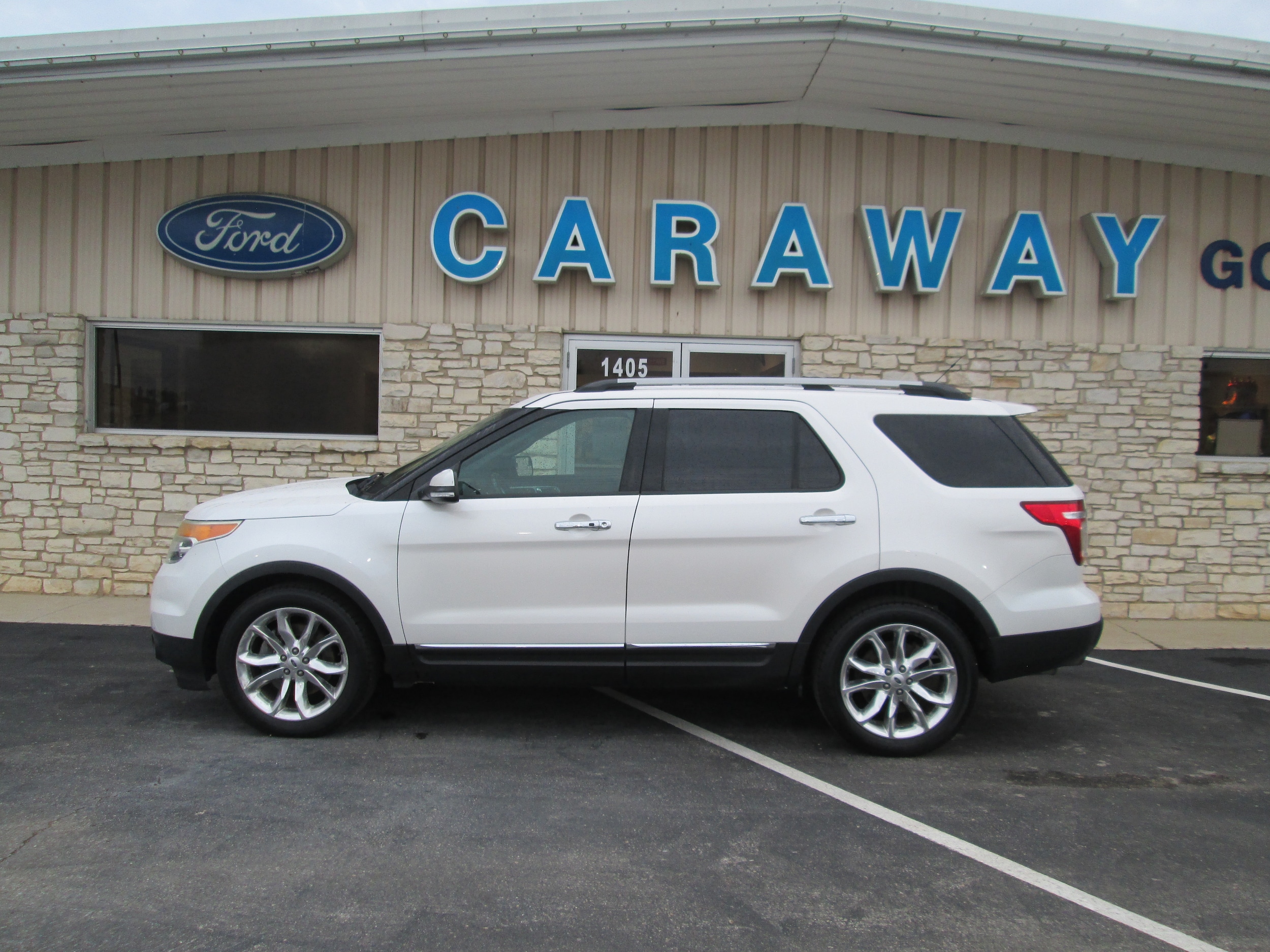 Used 2015 Ford Explorer Limited with VIN 1FM5K7F87FGA08498 for sale in Gonzales, TX