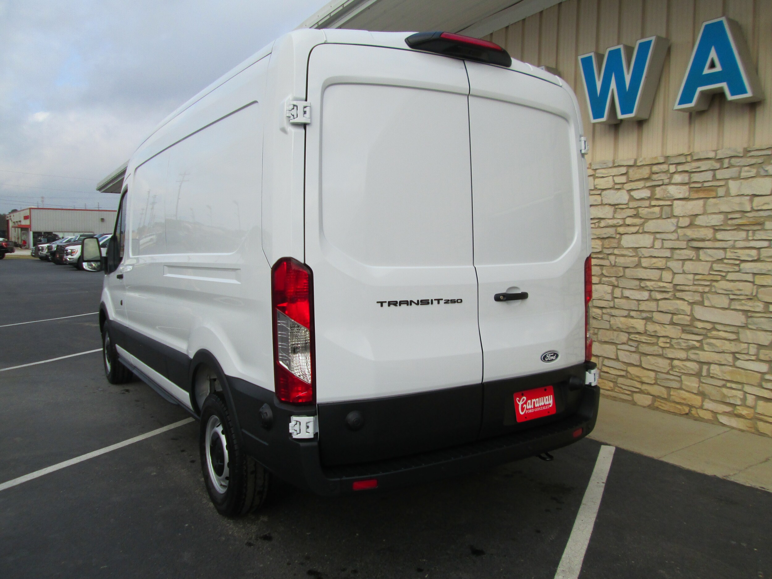 2026 Ford Transit photo 3