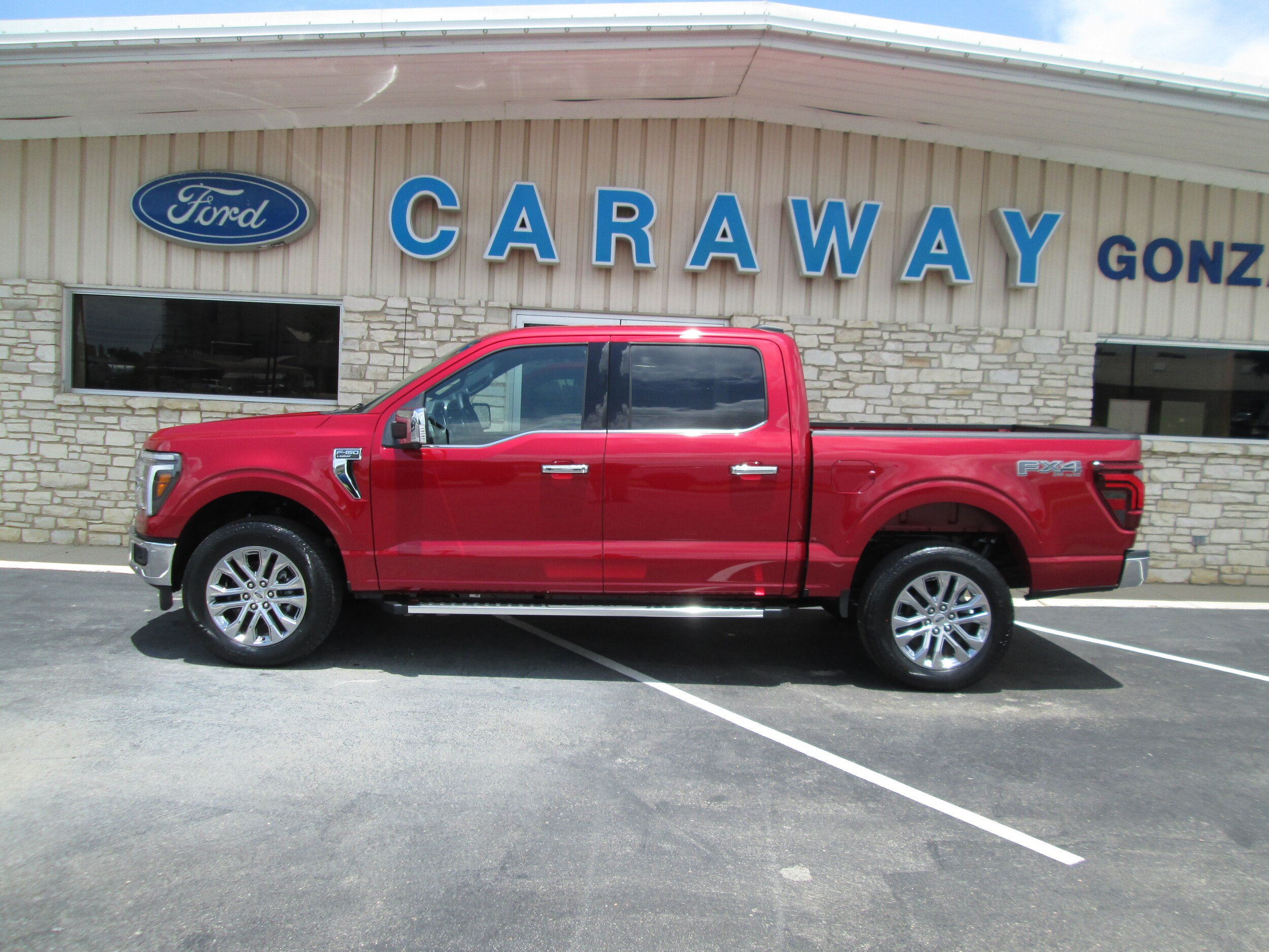 2025 Ford F-150 Lariat photo 2