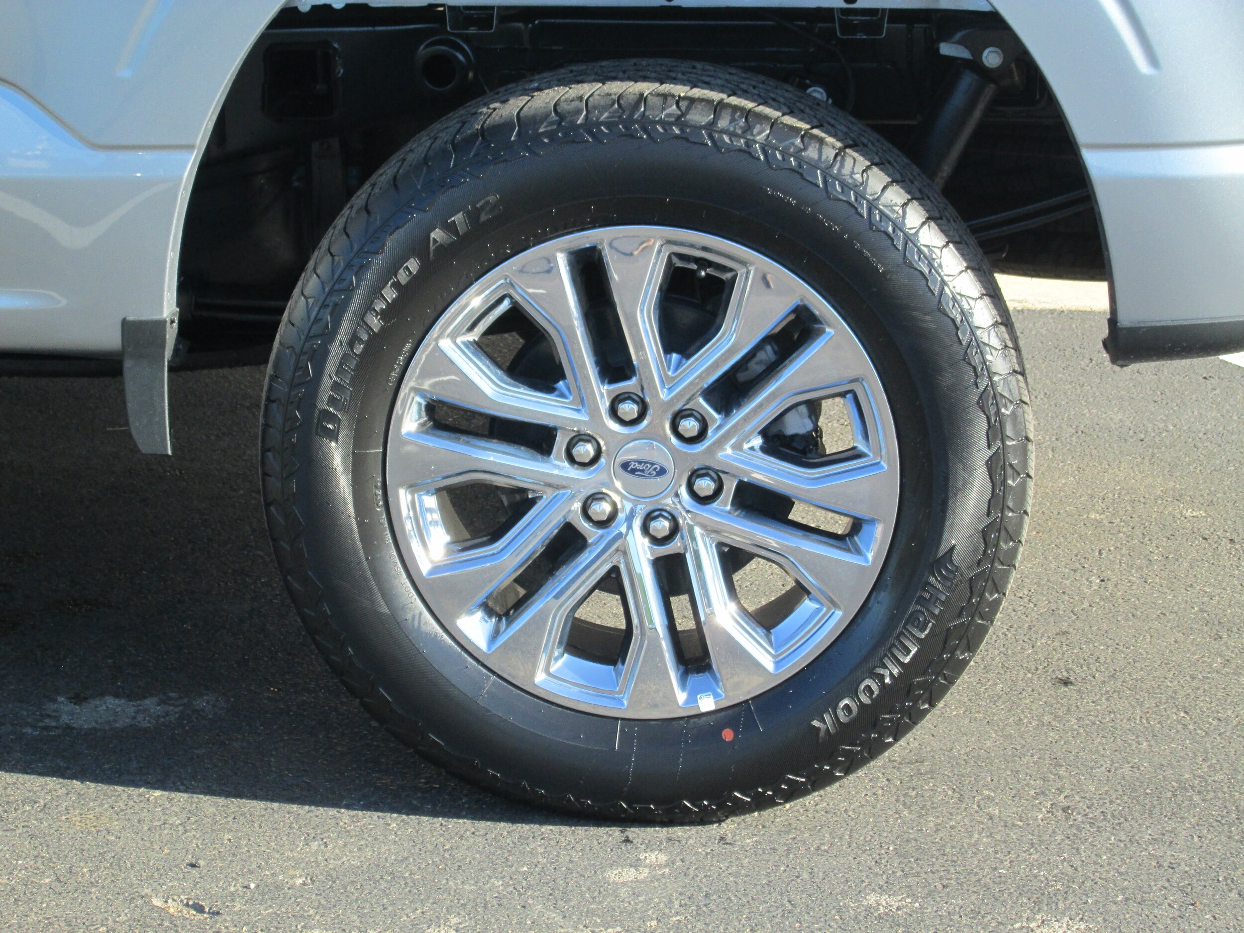 2025 Ford F-150 Lariat photo 3