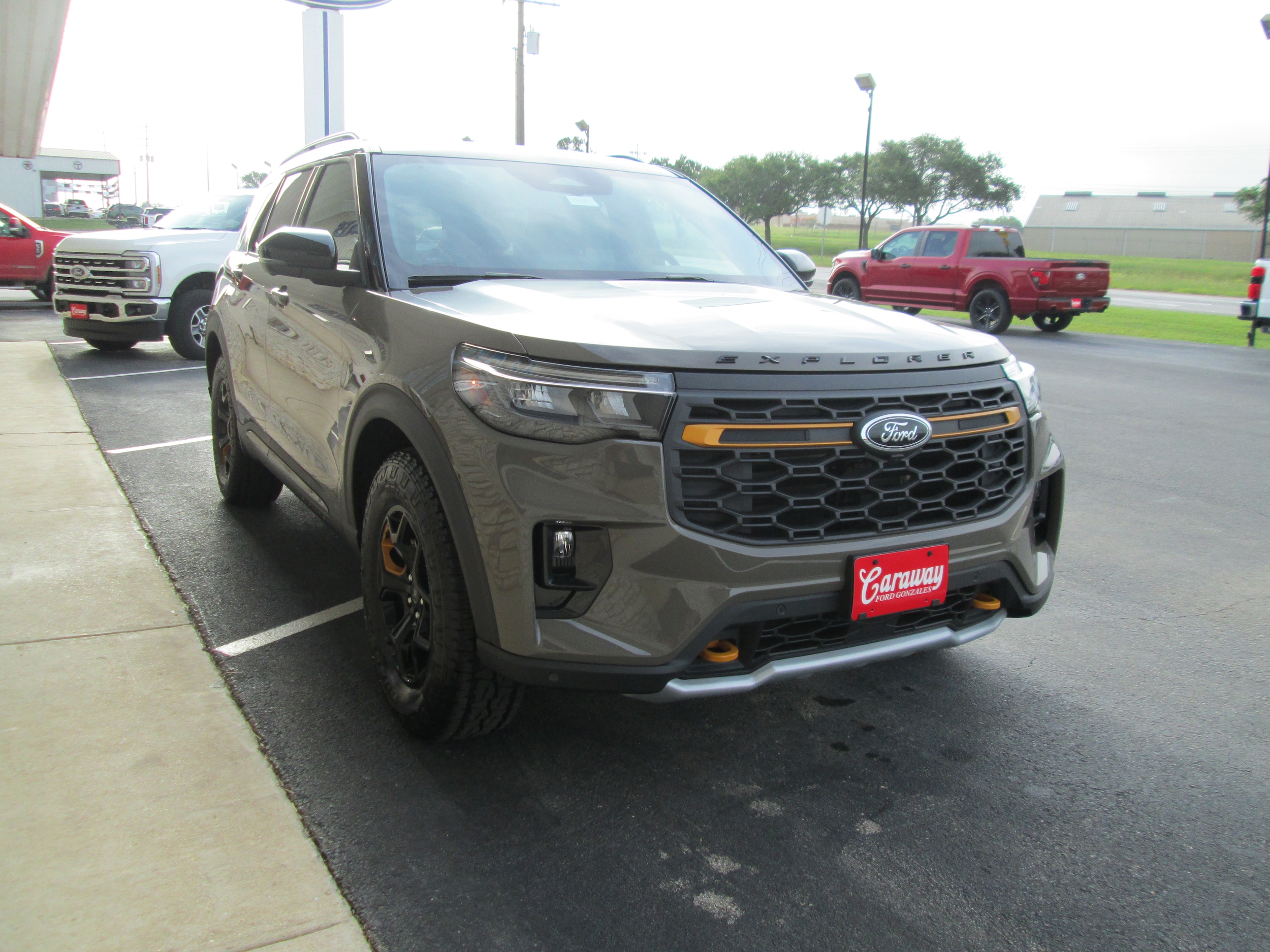 2026 Ford Explorer Tremor - Photo 14