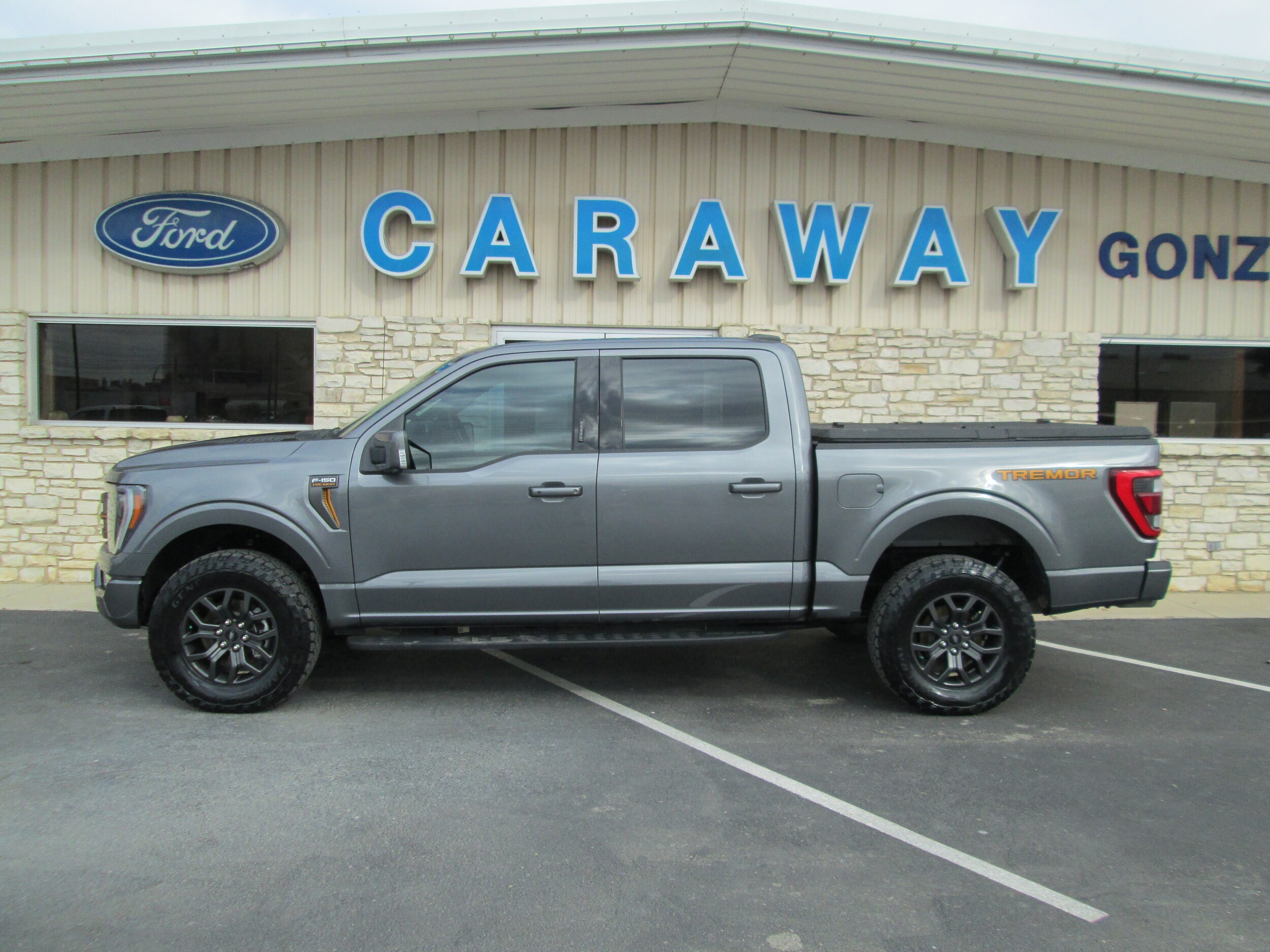 2023 Ford F-150 Tremor photo 2