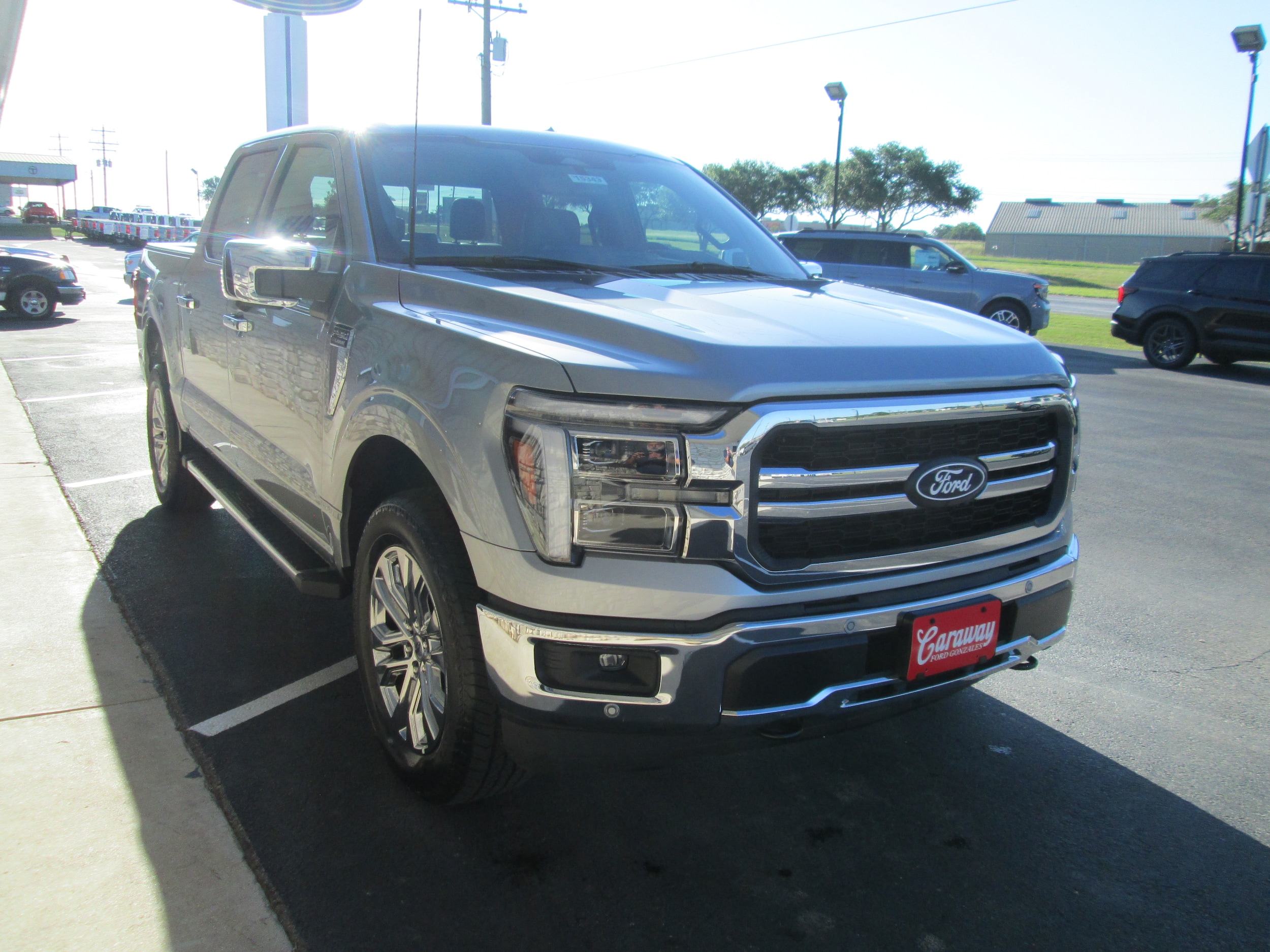 2025 Ford F-150 Lariat - Photo 8