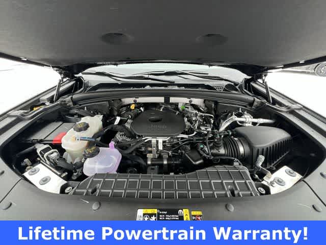 Thumbnail: 2026 Jeep Grand Cherokee - 13