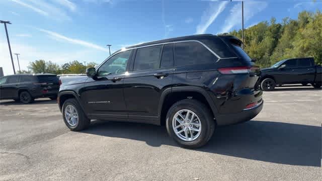 Thumbnail: 2025 Jeep Grand Cherokee - 6