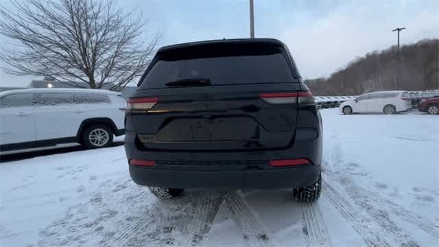 Thumbnail: 2025 Jeep Grand Cherokee - 7