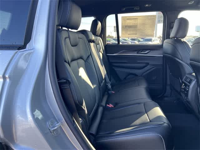 Thumbnail: 2025 Jeep Grand Cherokee - 18