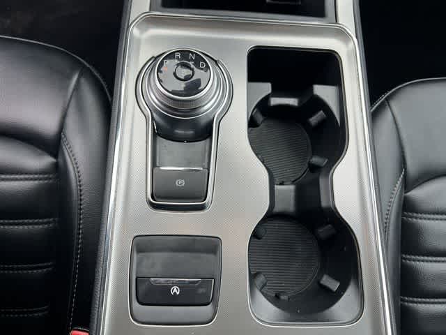 Thumbnail: 2022 Ford Edge - 22