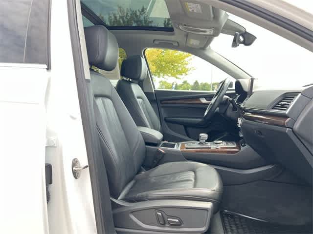 Thumbnail: 2019 Audi Q5 - 19