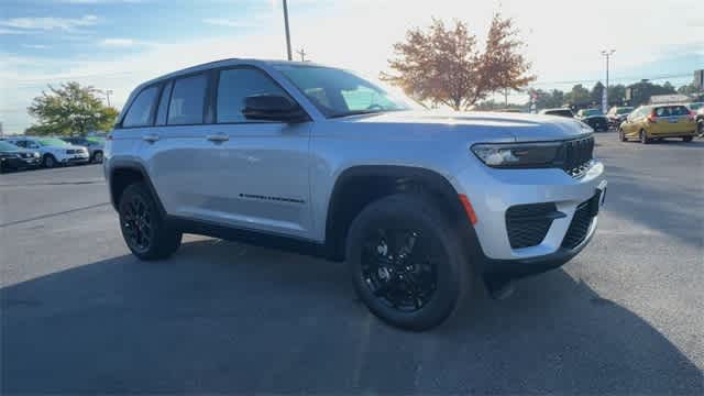 Thumbnail: 2025 Jeep Grand Cherokee - 2