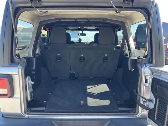 Thumbnail: 2021 Jeep Wrangler - 32