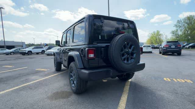 Thumbnail: 2026 Jeep Wrangler - 8
