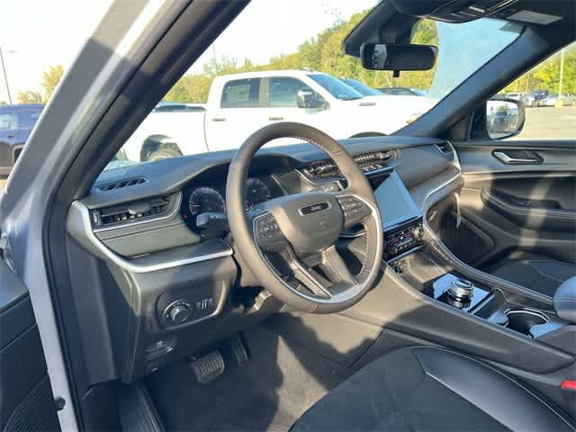 Thumbnail: 2025 Jeep Grand Cherokee - 10