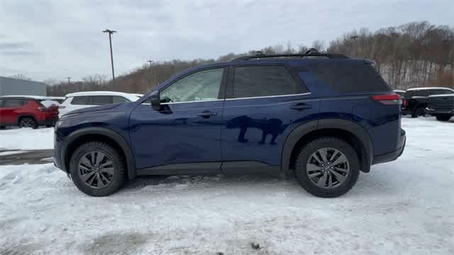 Thumbnail: 2022 Nissan Pathfinder - 5
