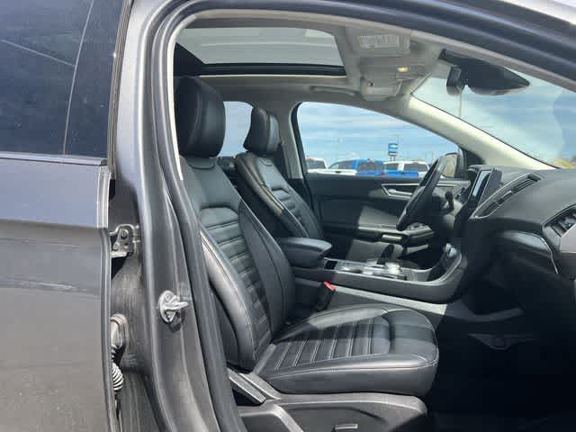 Thumbnail: 2022 Ford Edge - 19