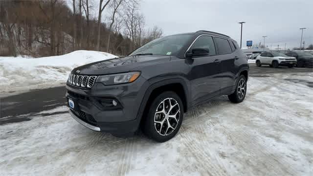 Thumbnail: 2024 Jeep Compass - 4